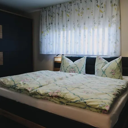 Lehnigksberg Guest house Lubben