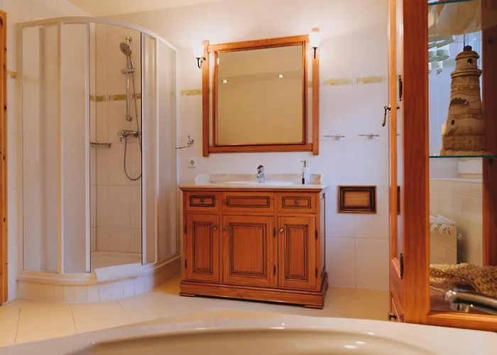 Lehnigksberg Pensión 3*