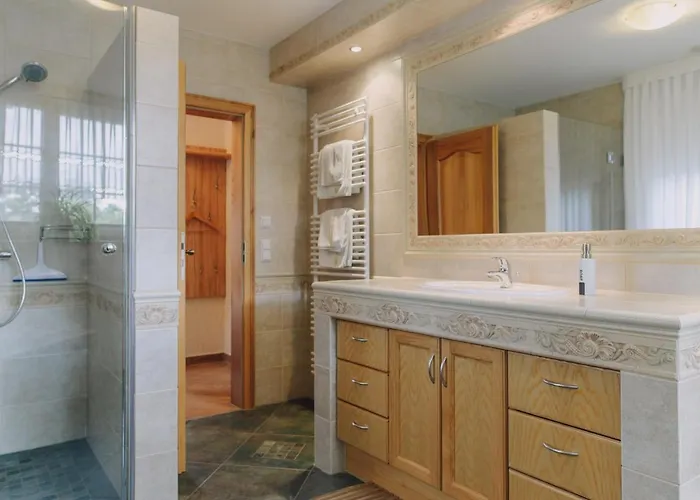 Lehnigksberg Pensión 3*